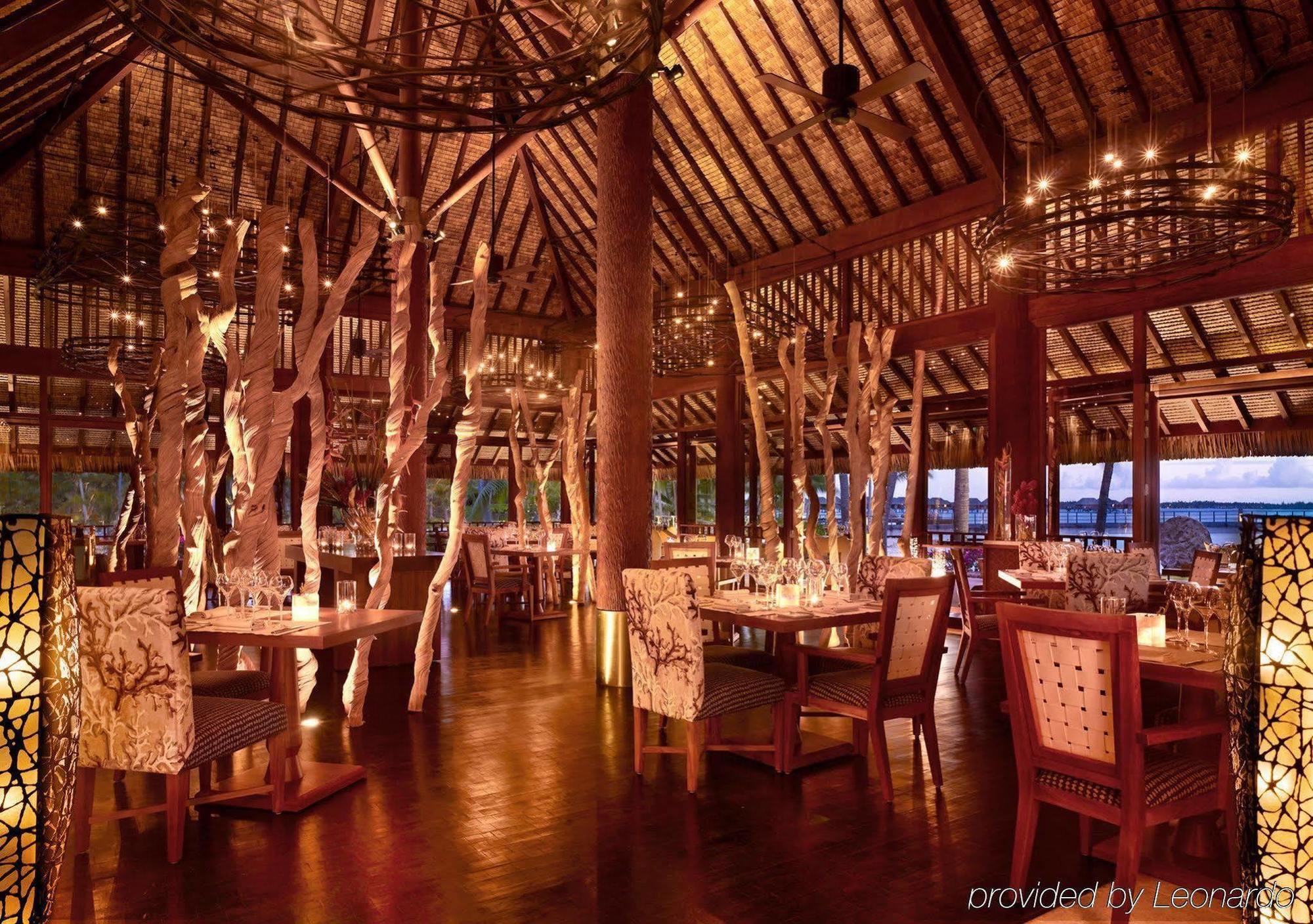 Four Seasons Resort Bora Bora Restaurant foto